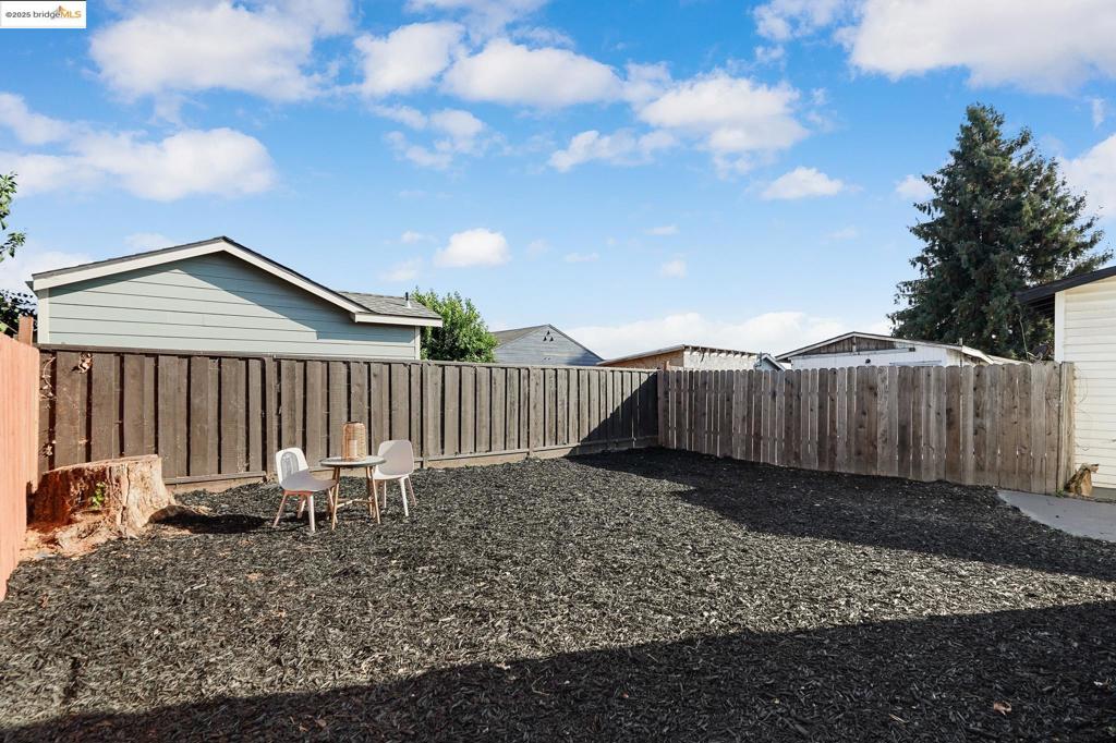 OAKLAND - Residential