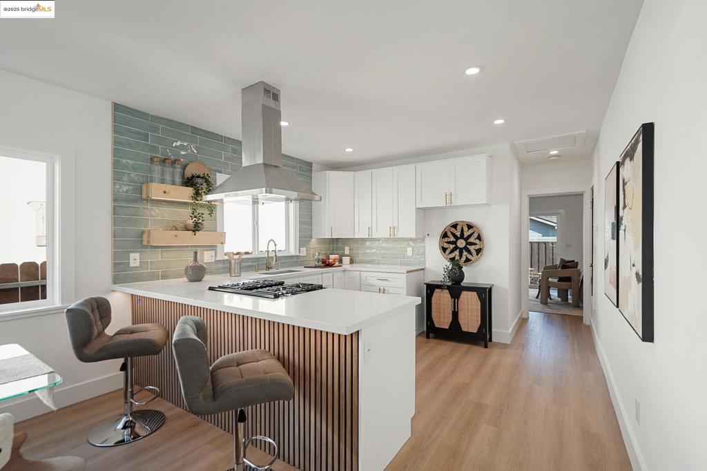 OAKLAND - Residential