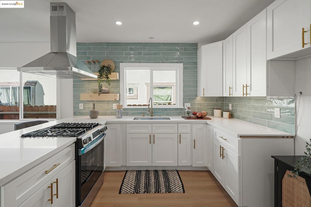 OAKLAND - Residential