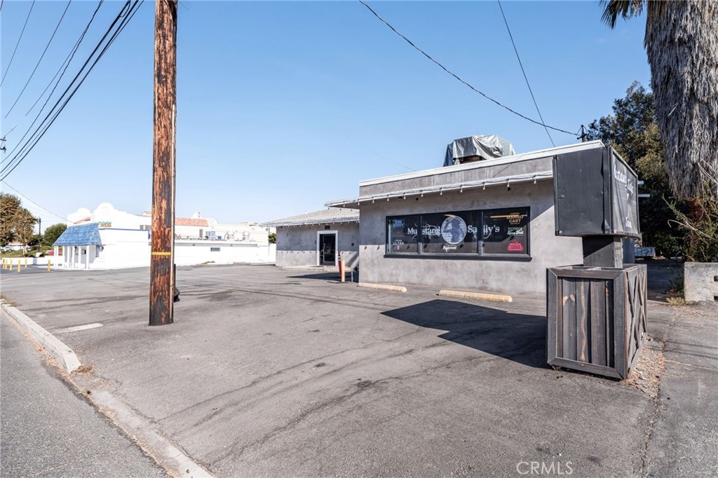 10028 Foothill