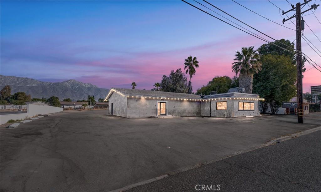 10028 Foothill