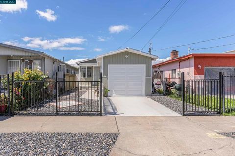 Photo of 335 S 26Th St St, Richmond, CA 94804 (MLS # 41131603)