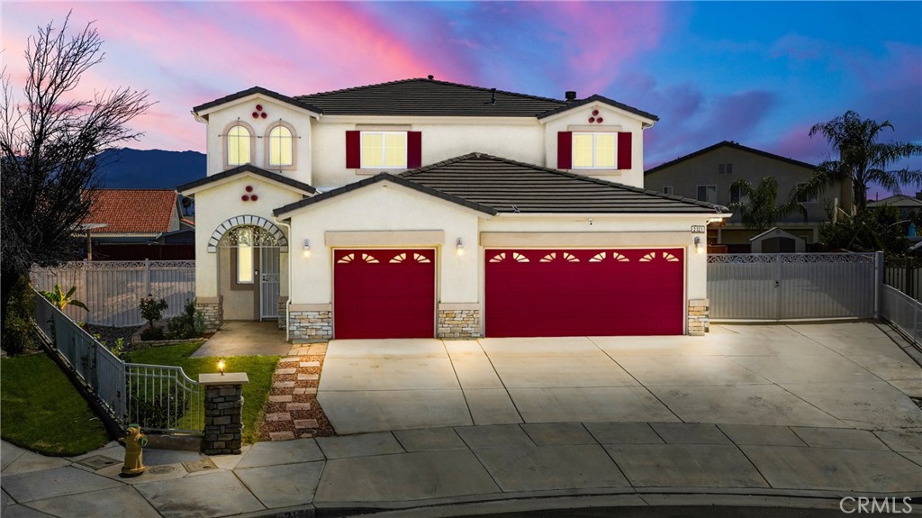 Welcome to 2121 Lavender Court!
A spacious and beautifully upgraded 5-bedroom, 3-bathroom home located on a quiet cul-de-sac in the heart of San Jacinto. With over 3,100 sq. ft. of living space on a generous 12,632 sq. ft. lot, this two-story home offers the perfect balance of comfort, style, and functionality.
Step inside to a bright, open floor plan featuring high ceilings, a formal living and dining room, and a large family room that flows seamlessly into the fully remodeled kitchen. The kitchen boasts granite countertops, a large center island, designer backsplash, and stainless steel appliances.
Downstairs includes a large bedroom and bathroom—ideal for guests or multi-generational living. Upstairs, you’ll find a spacious primary suite with dual vanities, a soaking tub, separate shower, and large walk-in closet. Three additional bedrooms, another full bathroom, a convenient laundry room with ample storage, and a loft complete the second floor.
Step outside to your resort-style backyard featuring low-maintenance landscape, a pool and spa with solar heating, a covered patio, gazebo, fire pit, fruit trees, and a garden area—an entertainer’s dream!
Additional highlights include a 3-car garage and RV/boat parking.