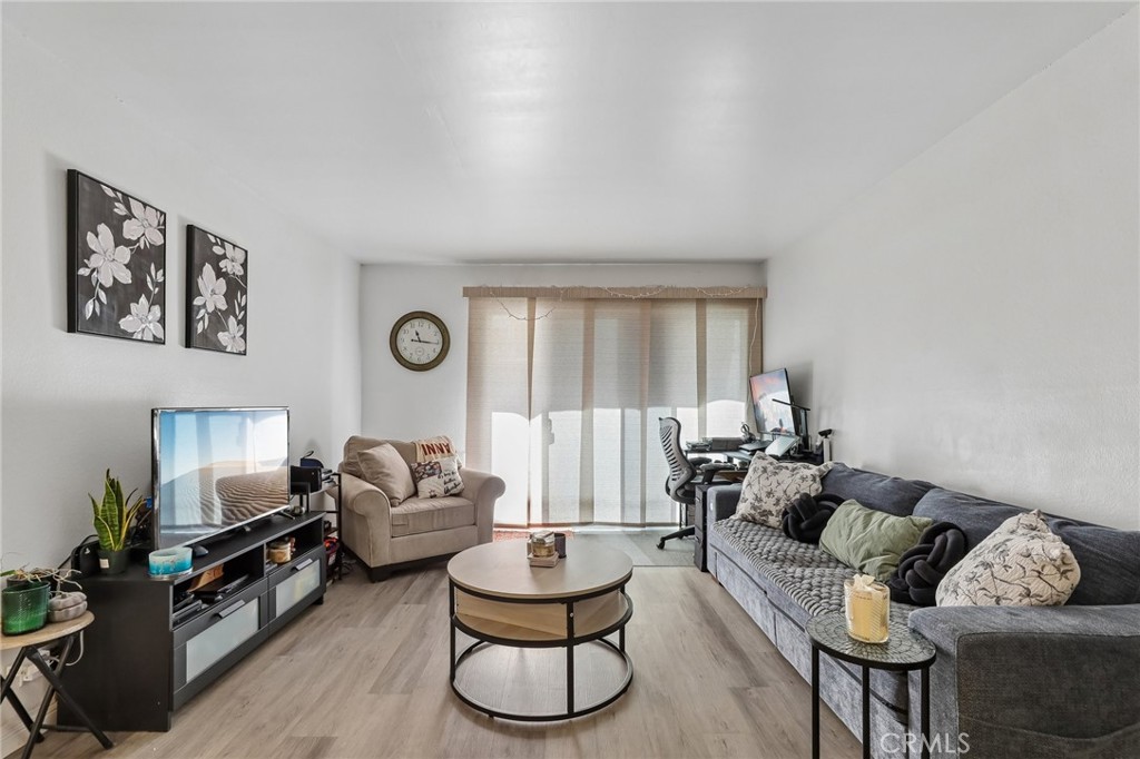 3565 Linden Avenue 165