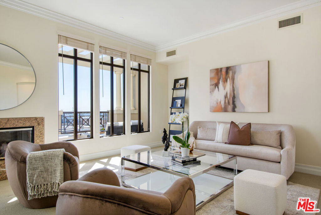 11847 Gorham Avenue 403