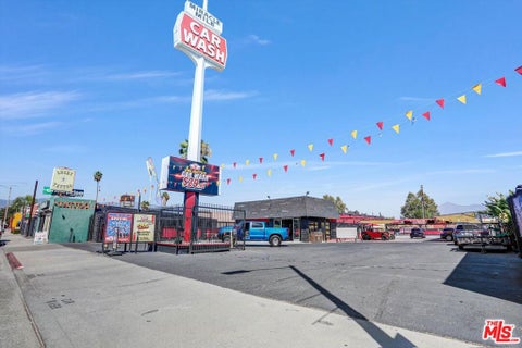 Photo of 247 S E Street, San Bernardino, CA 92401 (MLS # 26993683)