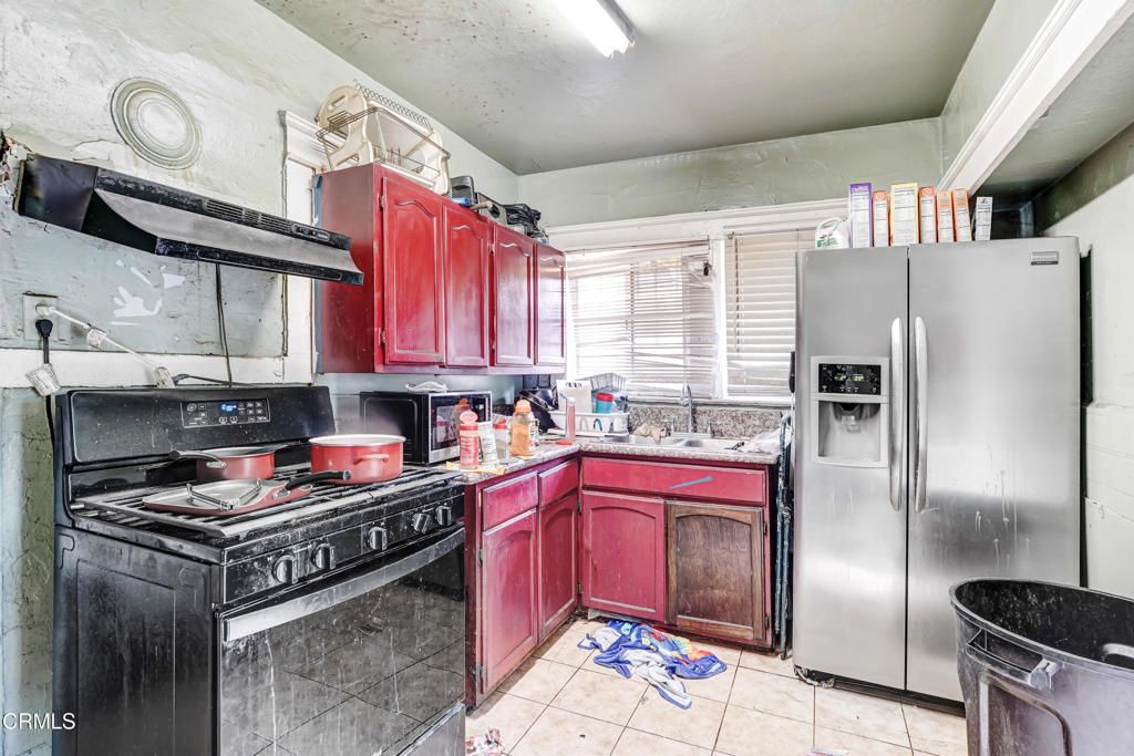 Photo of 352 W 59th Place, Los Angeles, CA 90003 (MLS # P1-24939)
