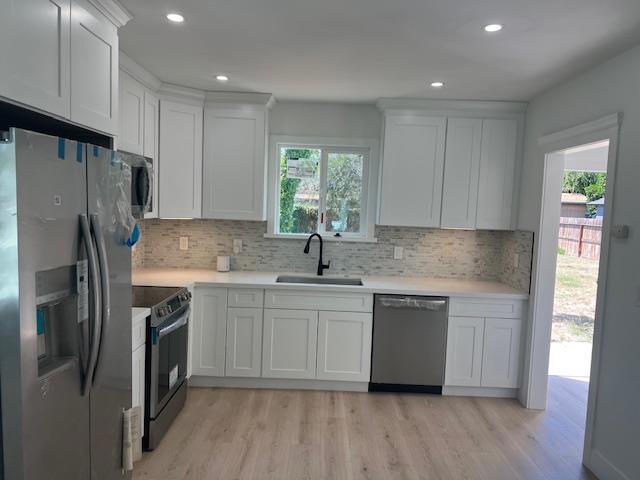 1275 N Farris Avenue