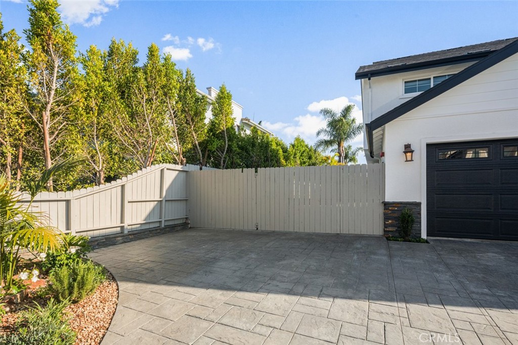 Santa Ana Heights Residential (SAHR) - Residential