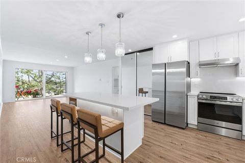 Photo of 200 Mcneil Ln #17 Ln, Newport Beach, CA 92663 (MLS # OC26084019)