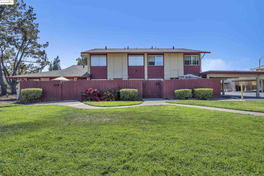 Beautifully renovated 2 bedrooms and 1.5 bathroom Townhouse like Condo. A spacious fenced front Patio, that is perfect for occasional BBQ gatherings. Enjoy peace of mind with gated security and daily security guard service. It is conveniently located next to M.I.T Academy. Costco and Kaiser Permanente are just a short drive away. This move-in ready home is perfect for anyone seeking comfort and convenience.