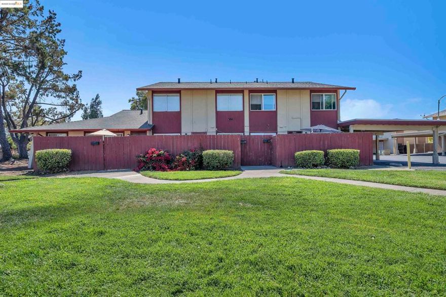 Beautifully renovated 2 bedrooms and 1.5 bathroom Townhouse like Condo.  A spacious fenced front Patio, that is perfect for occasional BBQ gatherings. Enjoy peace of mind with gated security and daily security guard service. It is conveniently located next to M.I.T Academy. Costco and Kaiser Permanente are just a short drive away. This move-in ready home is perfect for anyone seeking comfort and convenience.