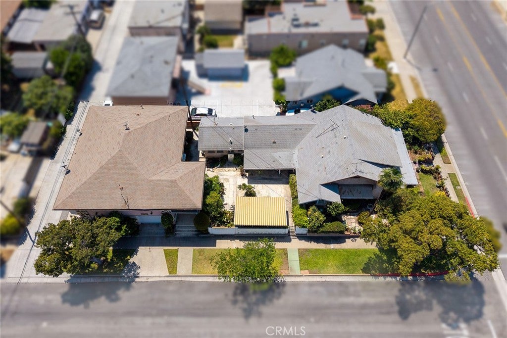 1600 S Atlantic Boulevard