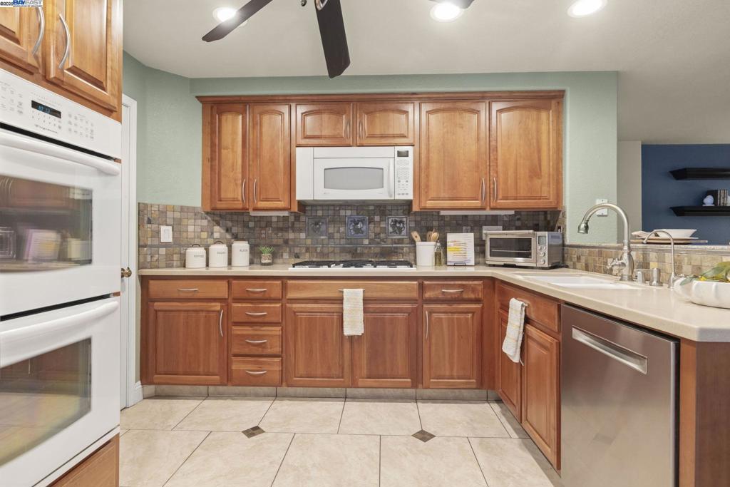 WILD HORSE - Residential