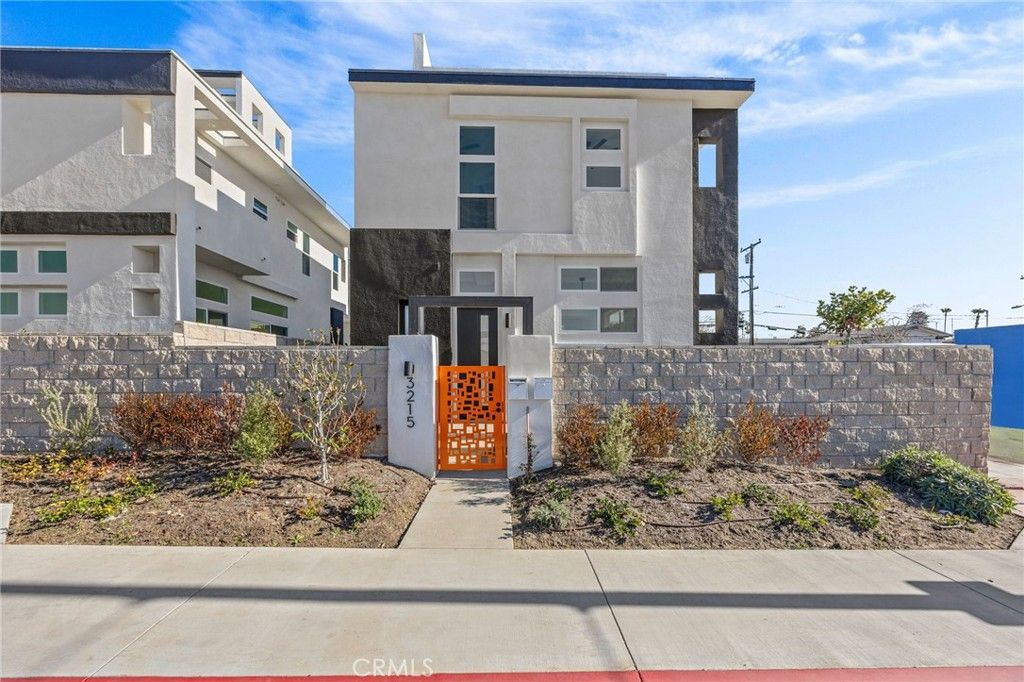 Photo of 3215 S El Camino Real Real, San Clemente, CA 92672 (MLS # PW26008710)