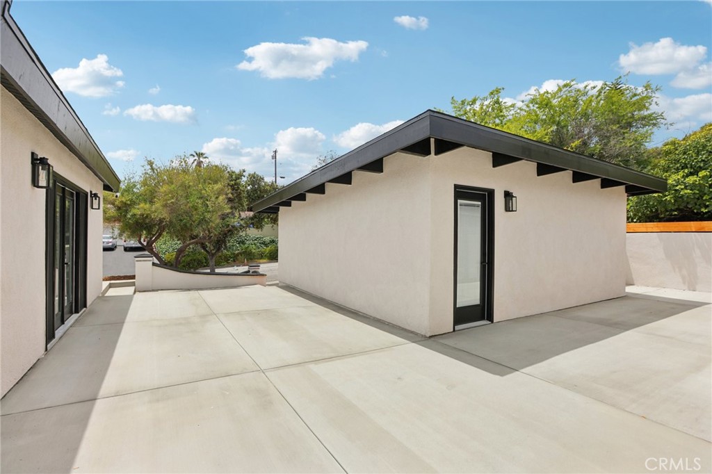 2105 Noble View Drive