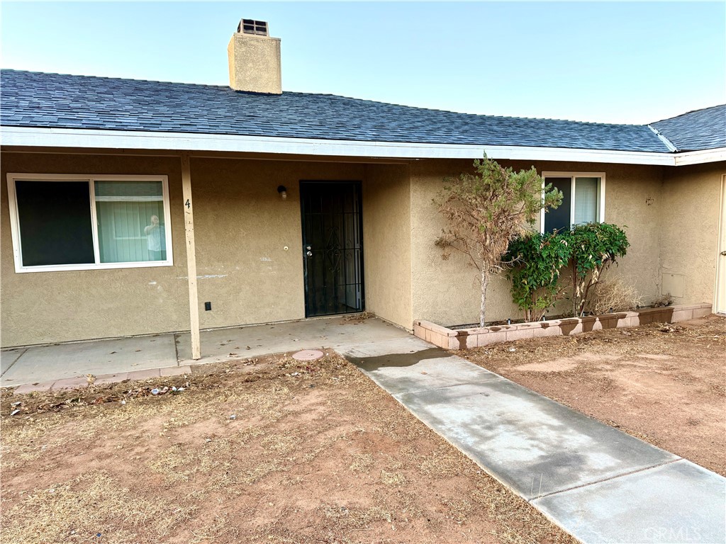 2 bedroom 1 bath. Single story. Living room with fireplace. Dining area. 1 car garage with separate storage closet. Private backyard. Conveniently located minutes from the 15 freeway off Highway 18. Many amenities nearby like hospitals, banking, restaurants and places of worship.