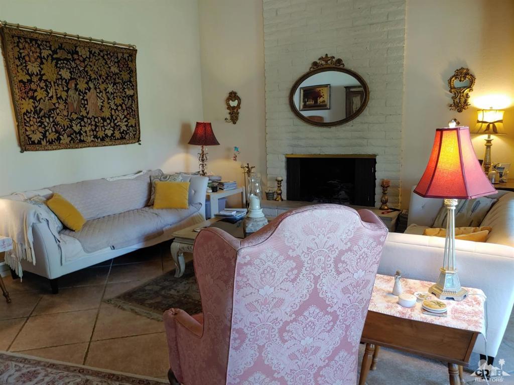 Los Cocos - Residential Lease