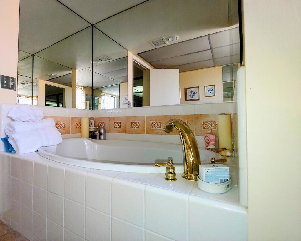 Los Cocos - Residential Lease