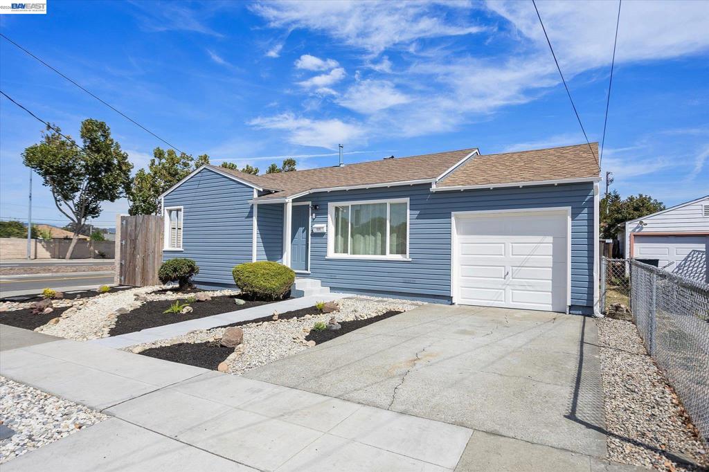 1220 Gilmore Dr