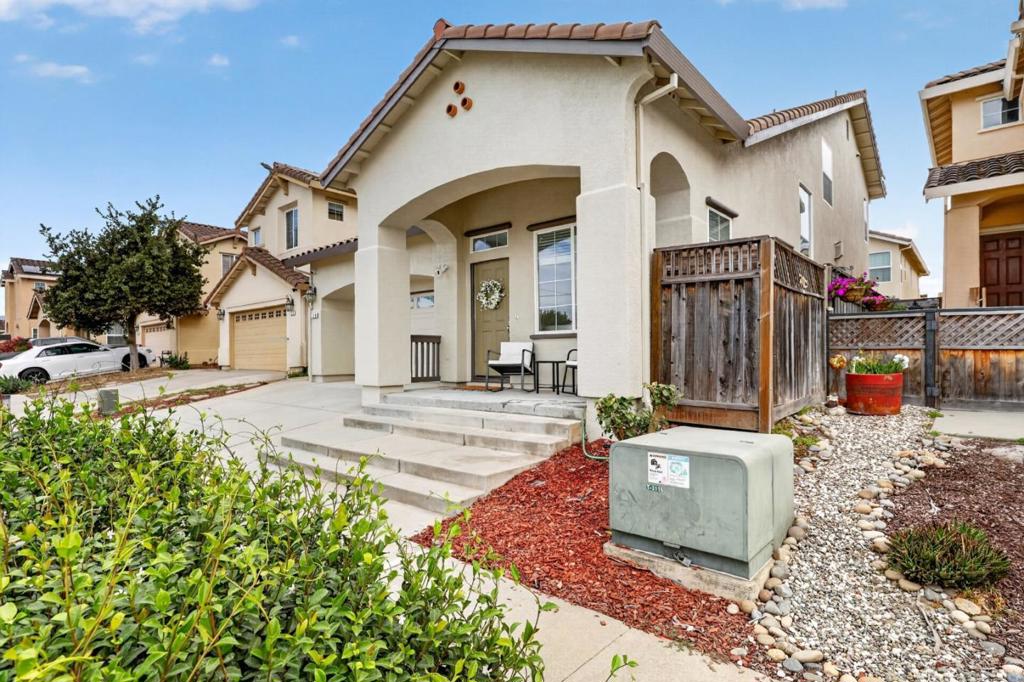 729 Vista Montana Drive
