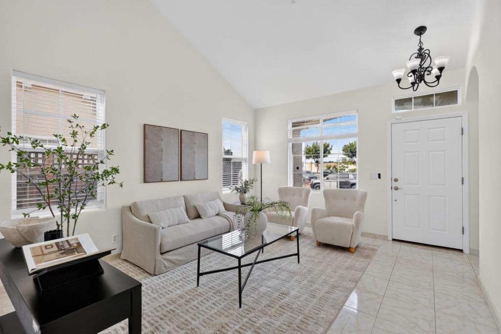 729 Vista Montana Drive