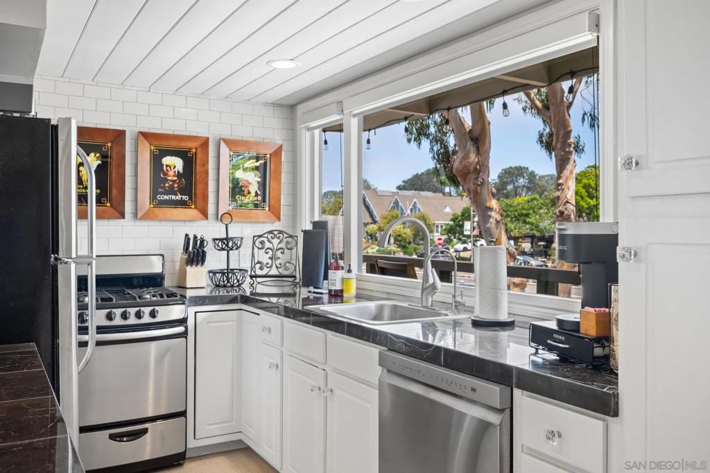 Del Mar - Residential Lease