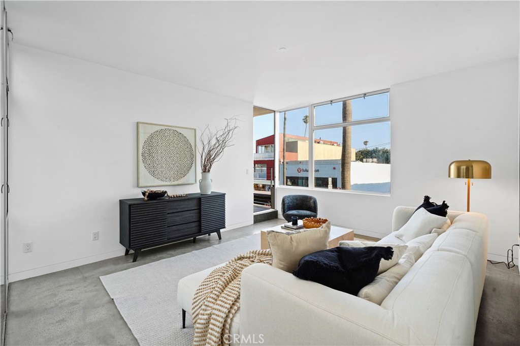 1121 Abbot Kinney Boulevard 3