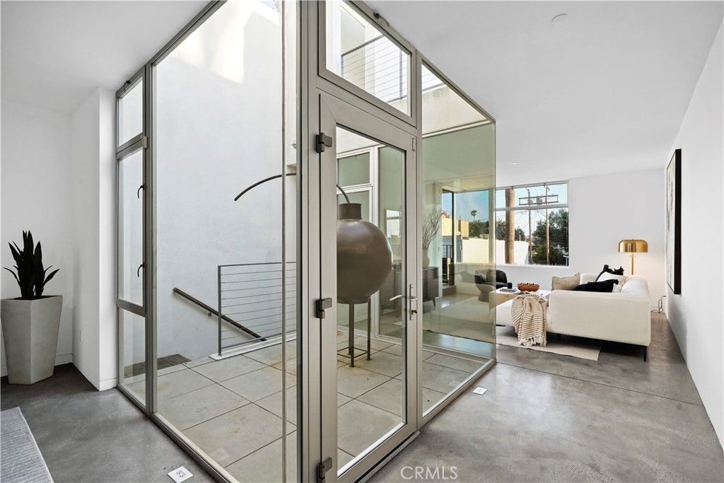 Photo of 1121 Abbot Kinney Boulevard #3, Venice, CA 90291 (MLS # SR25184027)