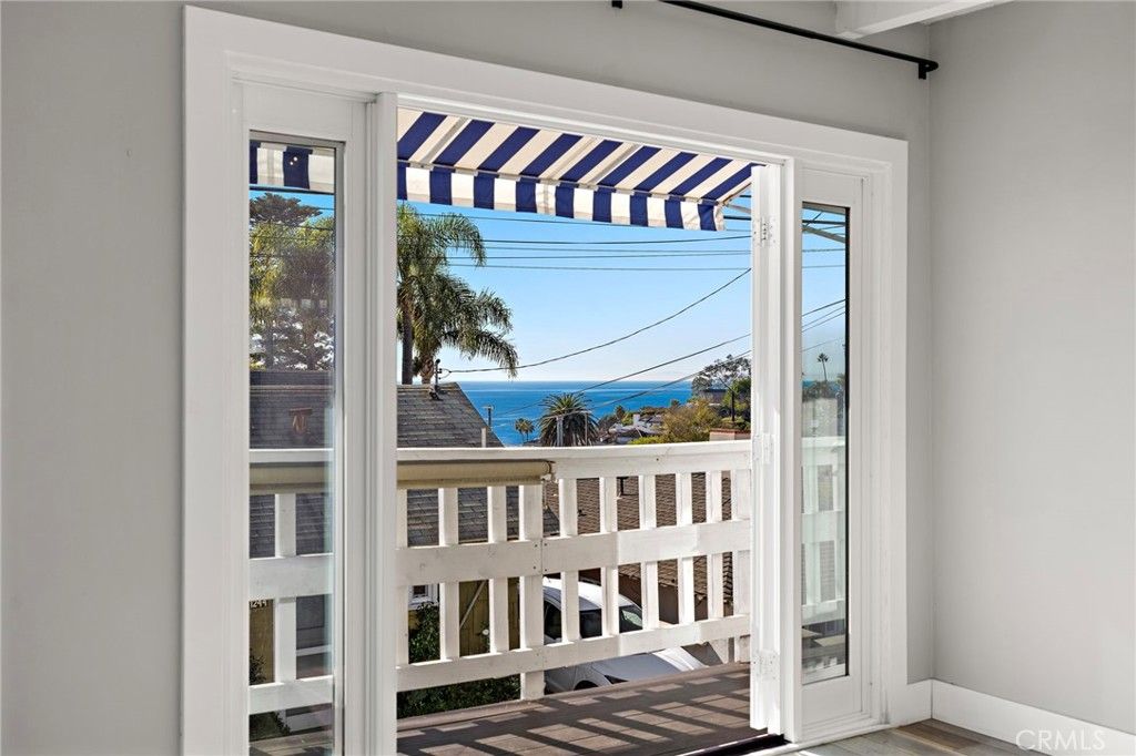 Photo of 226 Chiquita St #Upper, Laguna Beach, CA 92651 (MLS # LG25273822)