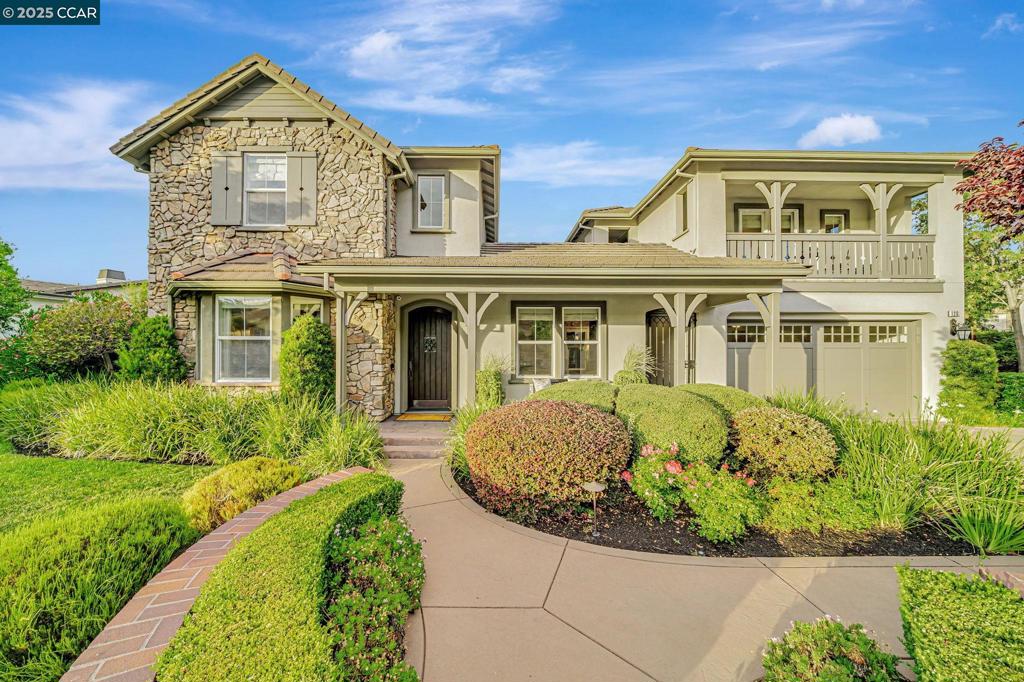 120 Tamarind Ln