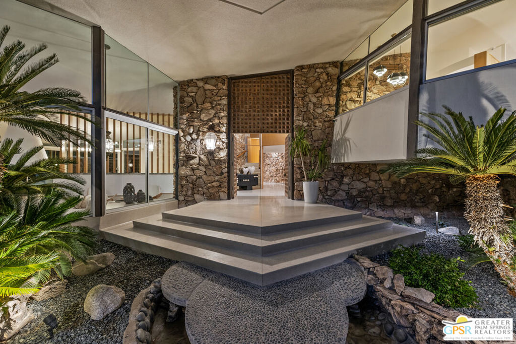 Vista Las Palmas - Residential