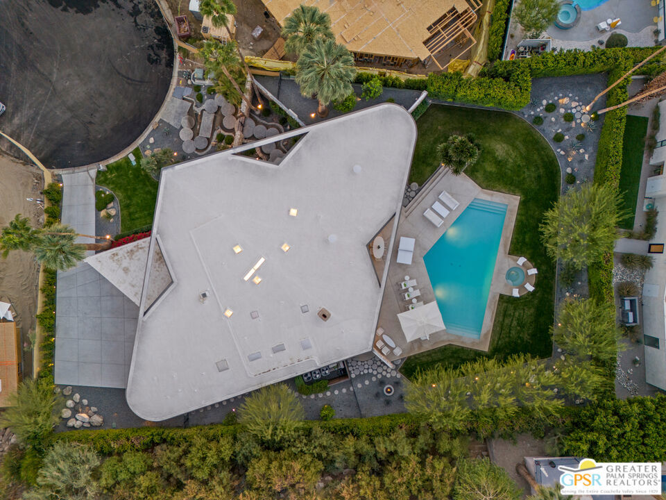 Vista Las Palmas - Residential