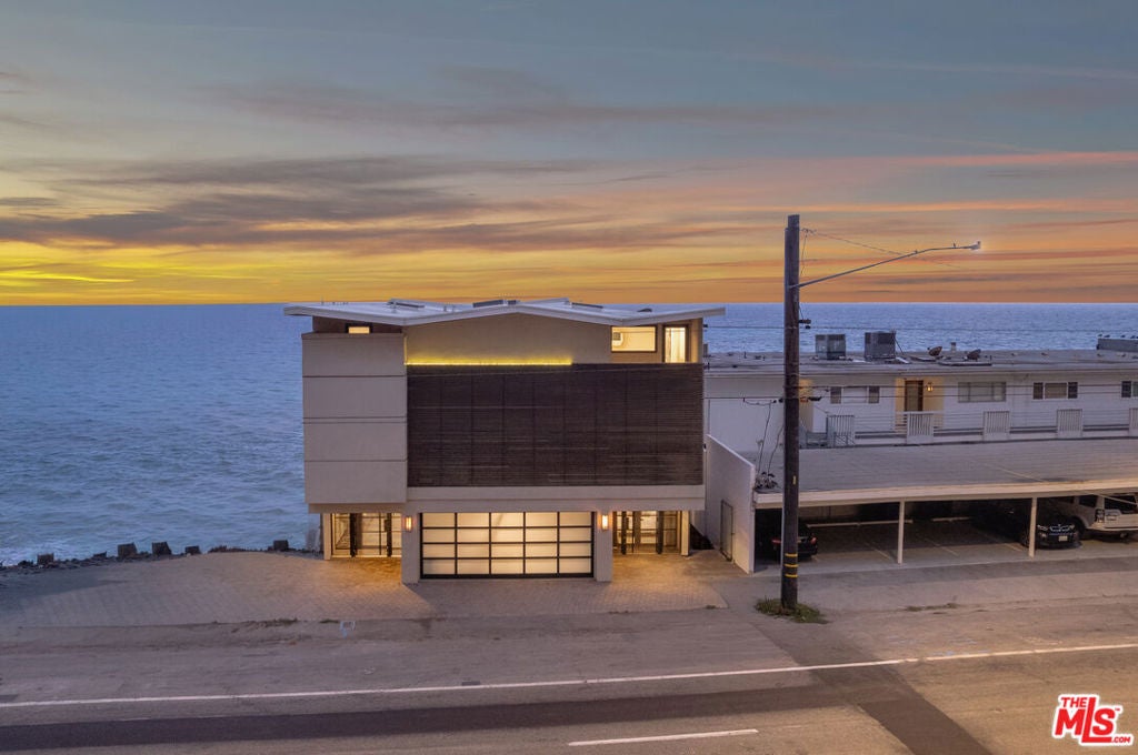 Photo of 20630 Pacific Coast Highway, Malibu, CA 90265 (MLS # 26872777)