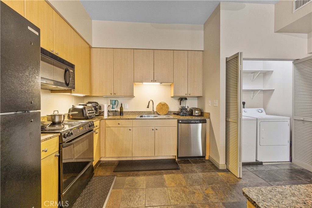 388 E Ocean Boulevard 1404