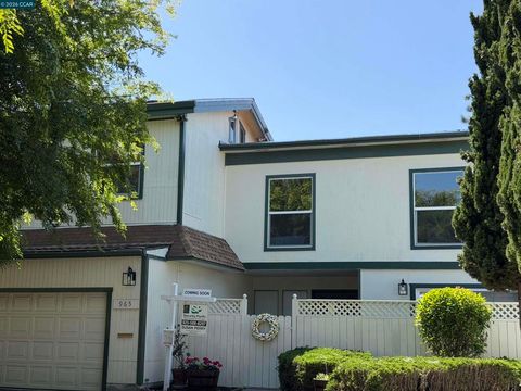Photo of 965 Parkside Dr, Richmond, CA 94803 (MLS # 41133033)