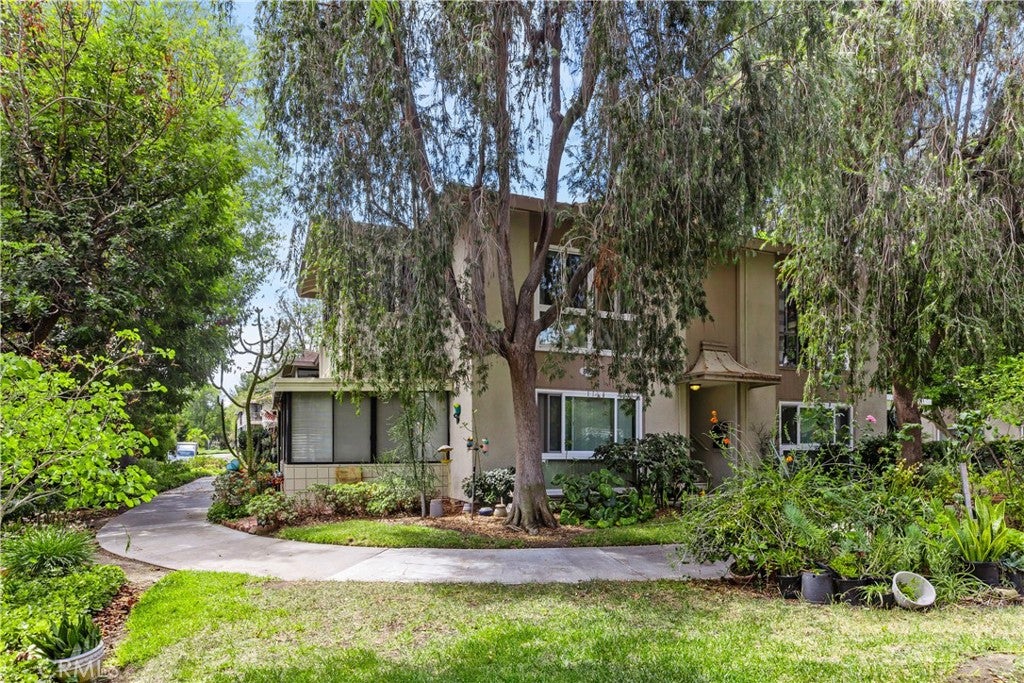 808 Ronda Mendoza P