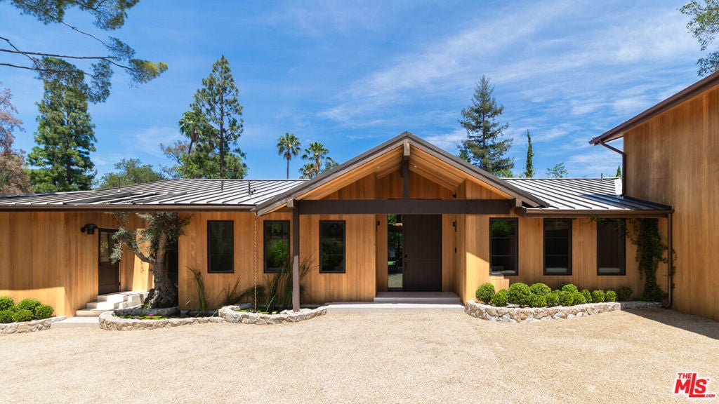 4146 High Valley Road