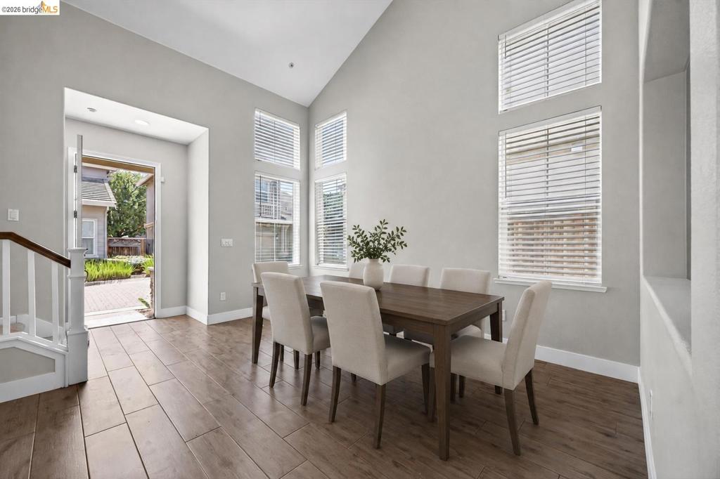 463 Blue Flax Ct