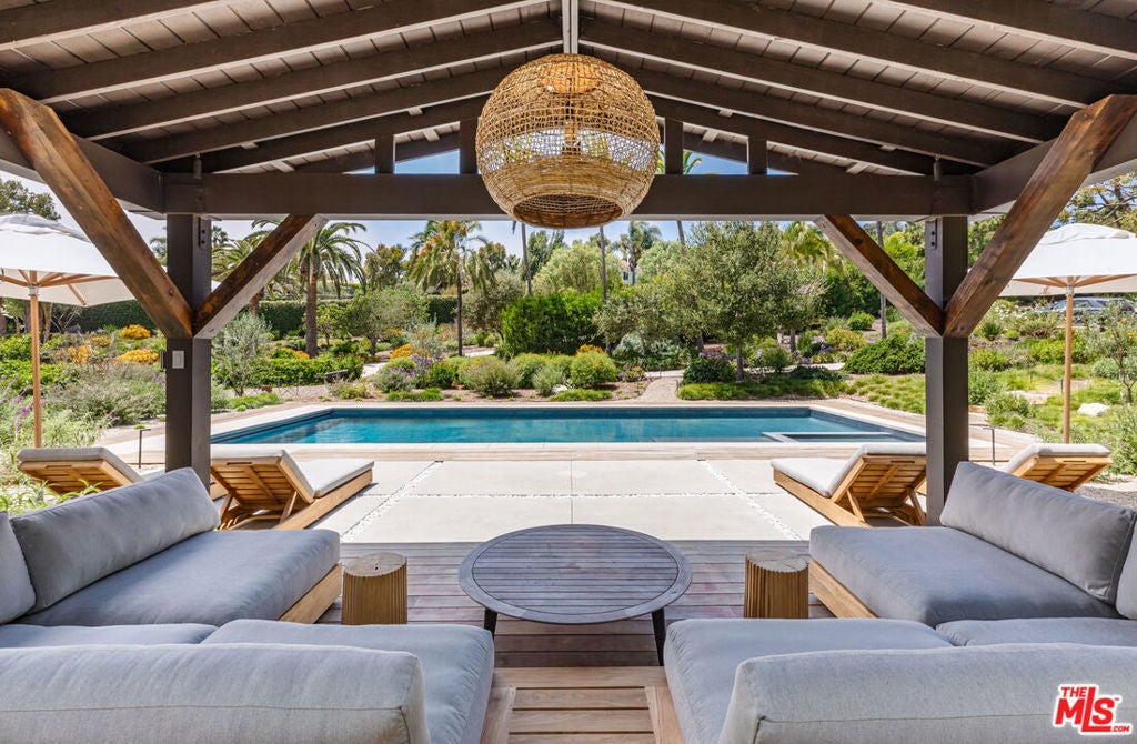 28873 Boniface Drive, Malibu CA 90265