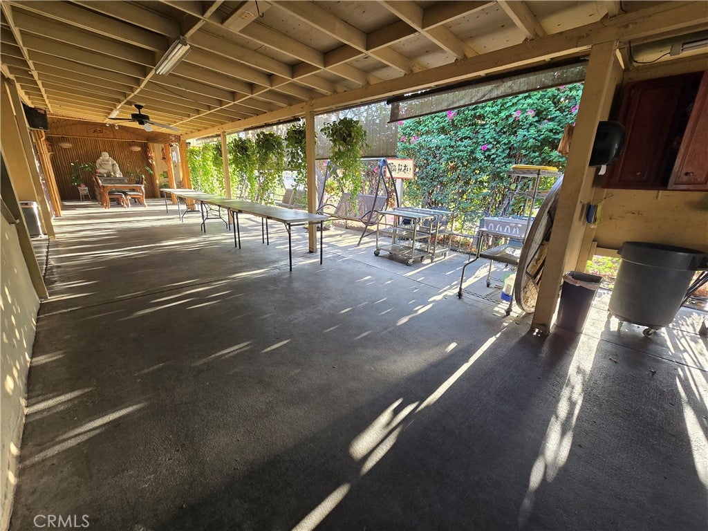 2138 W west Lincoln