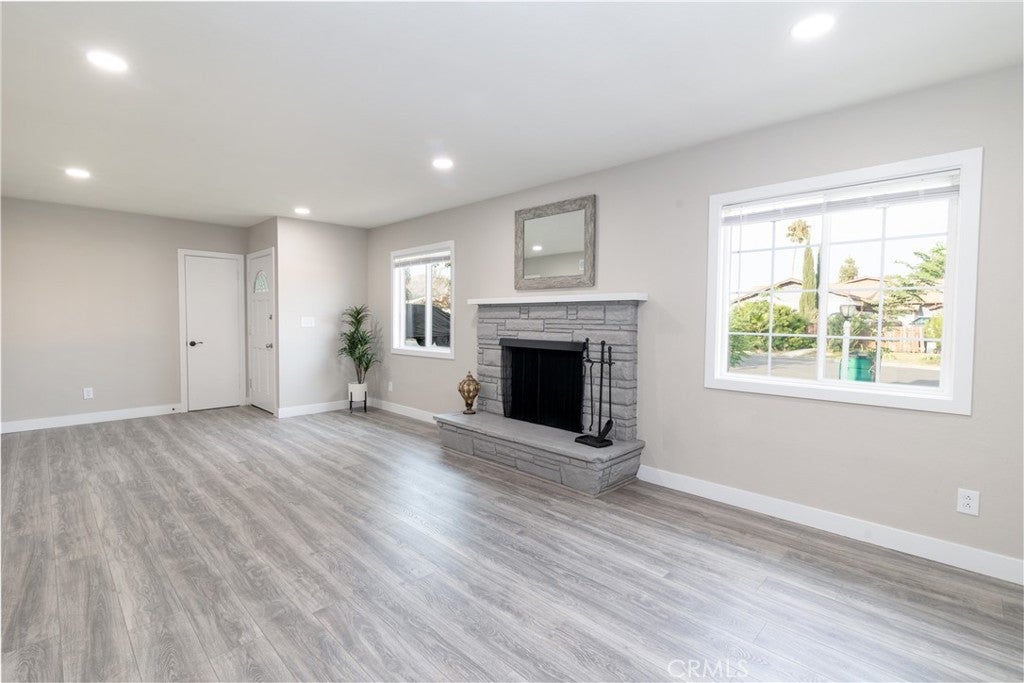 12205 Deerwood