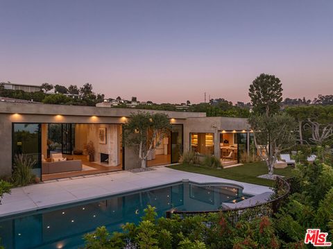 1705 Carla Beverly Hills CA 90210