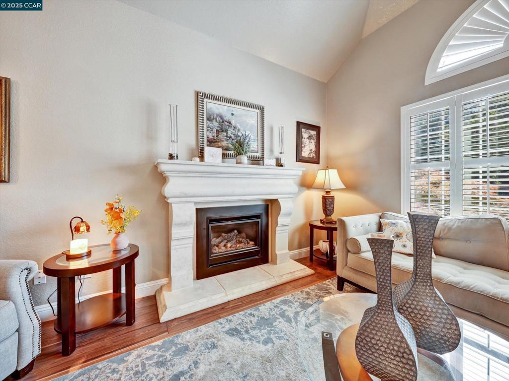 913 Cedar Brook Ln