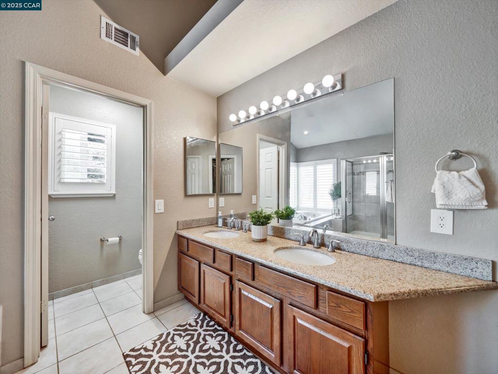 GENTRY MEADOWLAN - Residential