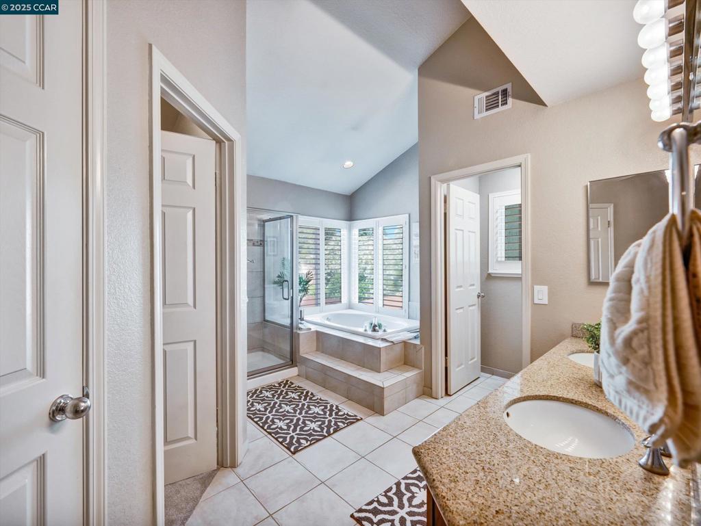 GENTRY MEADOWLAN - Residential