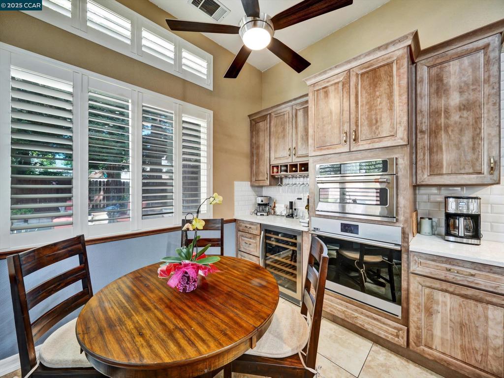 GENTRY MEADOWLAN - Residential