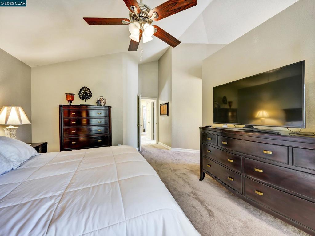 GENTRY MEADOWLAN - Residential