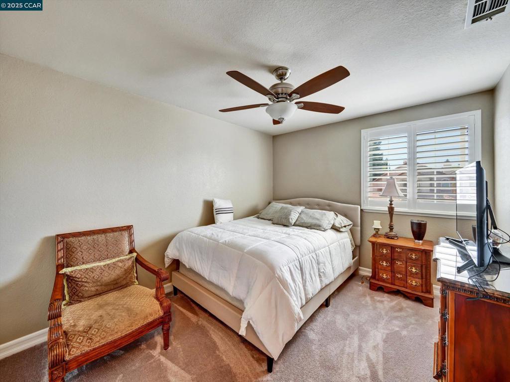 GENTRY MEADOWLAN - Residential