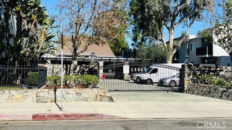 Photo of 18645 Hatteras St #102, Tarzana, CA 91356 (MLS # SR26033649)